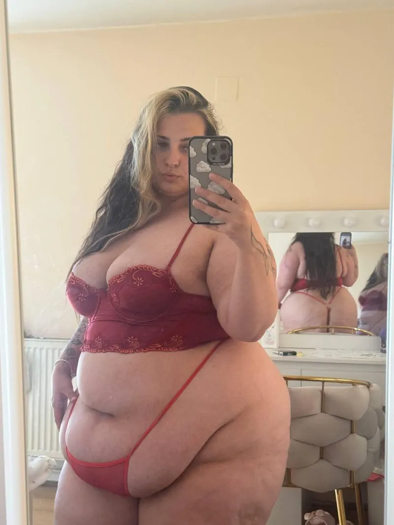 Thumbnail Embracing My Proud Fat Belly Transformation | TeaseCrisis