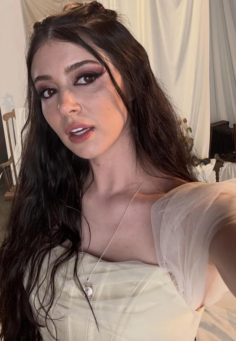 Thumbnail Chrissy Costanza: A Peek into the CelebsGW World | Author: WillyNilly1997
