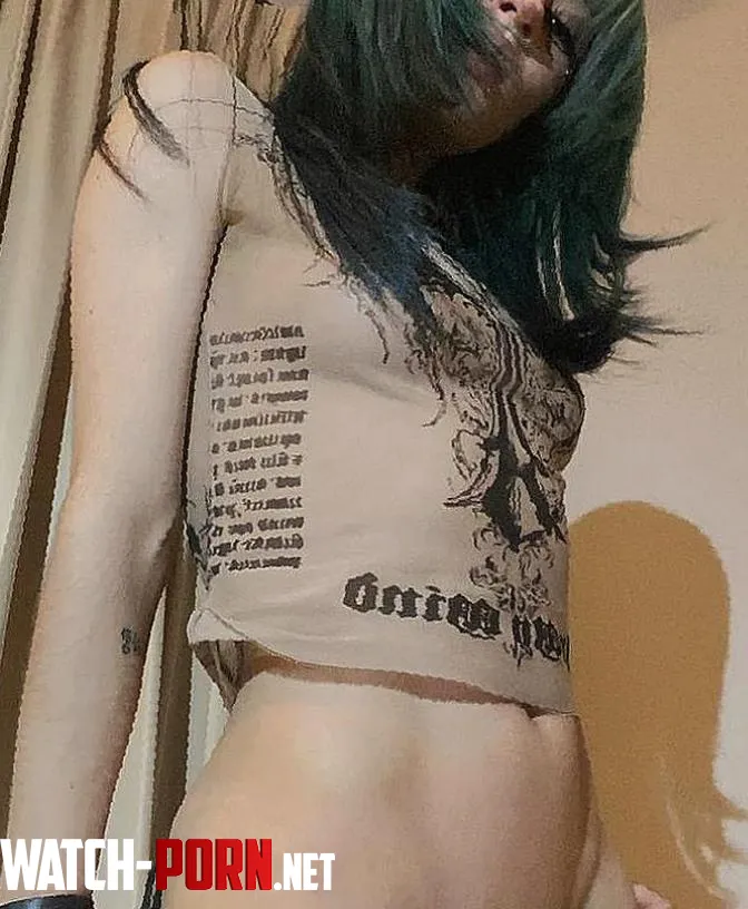 Feeling cute in this crop top :) by back4more311