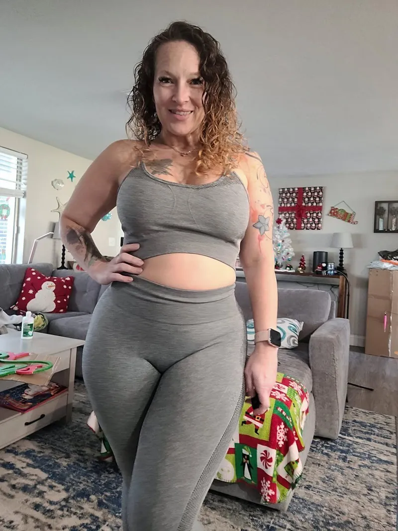Thumbnail Finding Love: Evening_Fuel_7337 in GILF Category