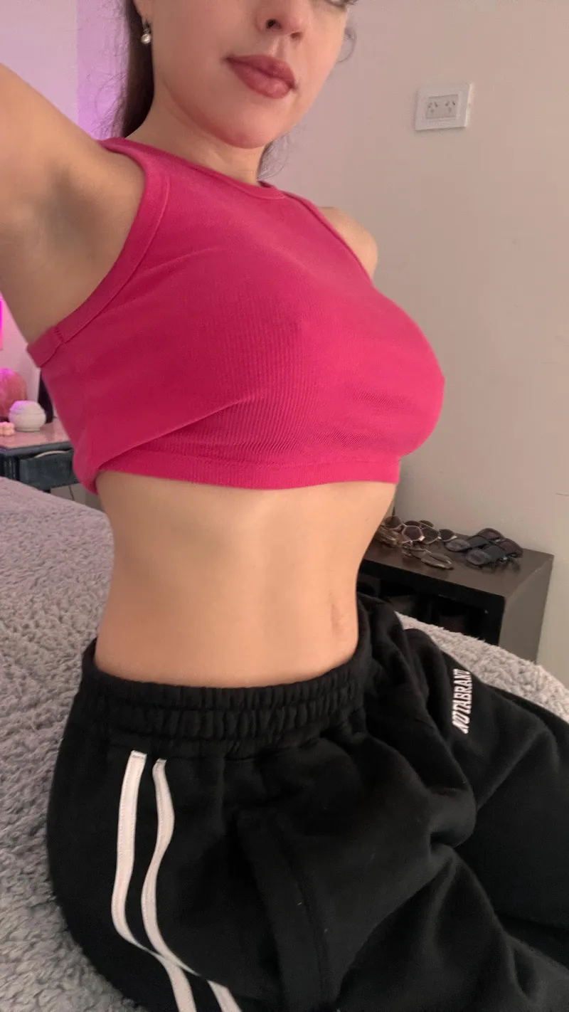Thumbnail Admiring Croptops: A Stylish Showcase | ArcMimosa