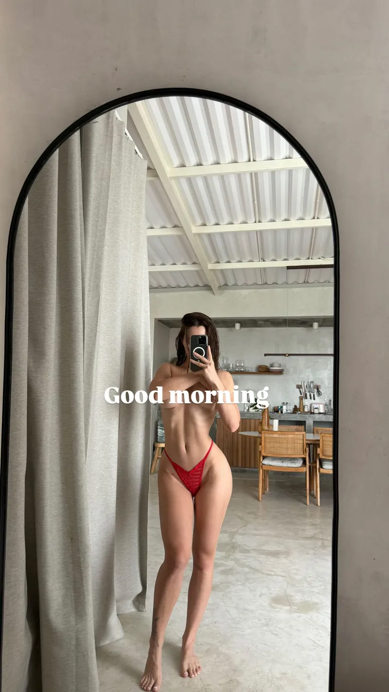 Thumbnail Mikylustof: Revealing the True Definition of ThickFit