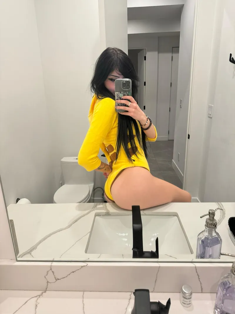 Thumbnail Pikachu [Pokemon] by Julzzesss | Cosplaybutts