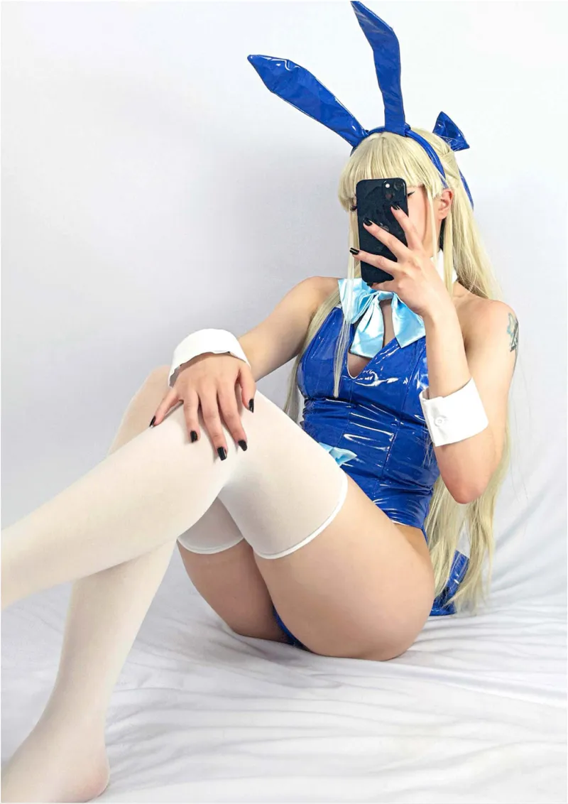 Thumbnail Bunny Elegance in ShinyPorn with StarSthormy
