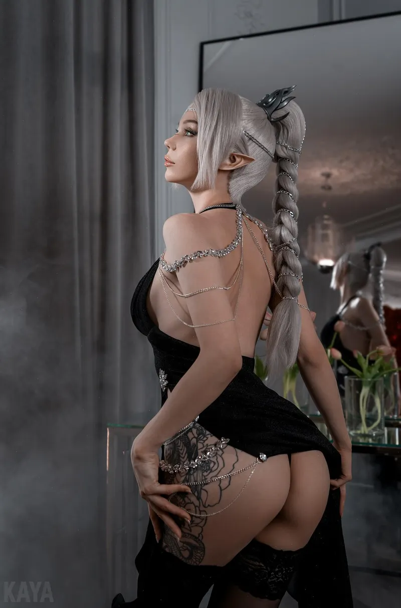 Thumbnail Shadowheart from Baldur's Gate 3 by Kaya Nohoshi | Cosplaybutts