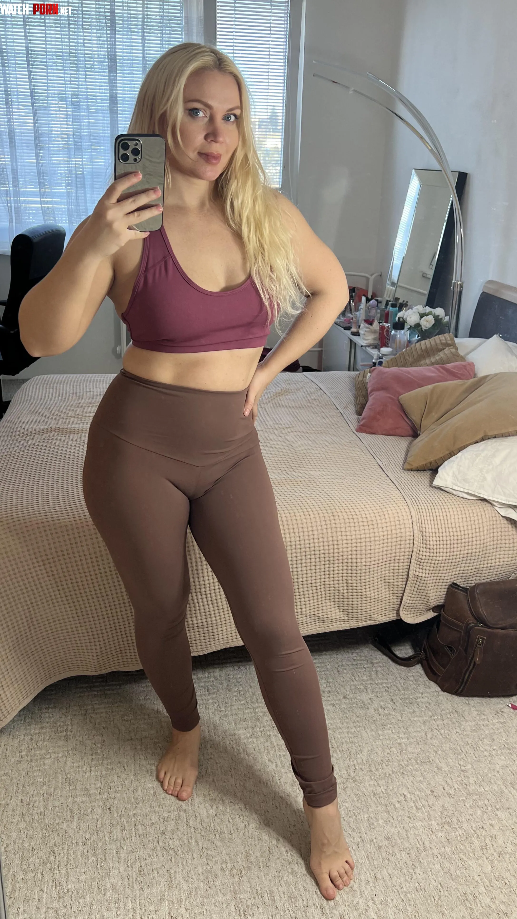 Just wear a crop top whenever you are in doubt by Zerworinellea