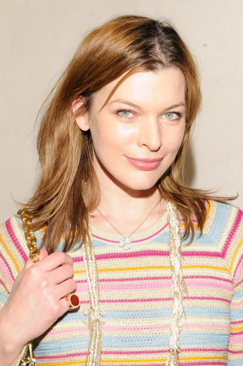 Thumbnail Discovering the Talents of Milla Jovovich with Fit-Indication-7333