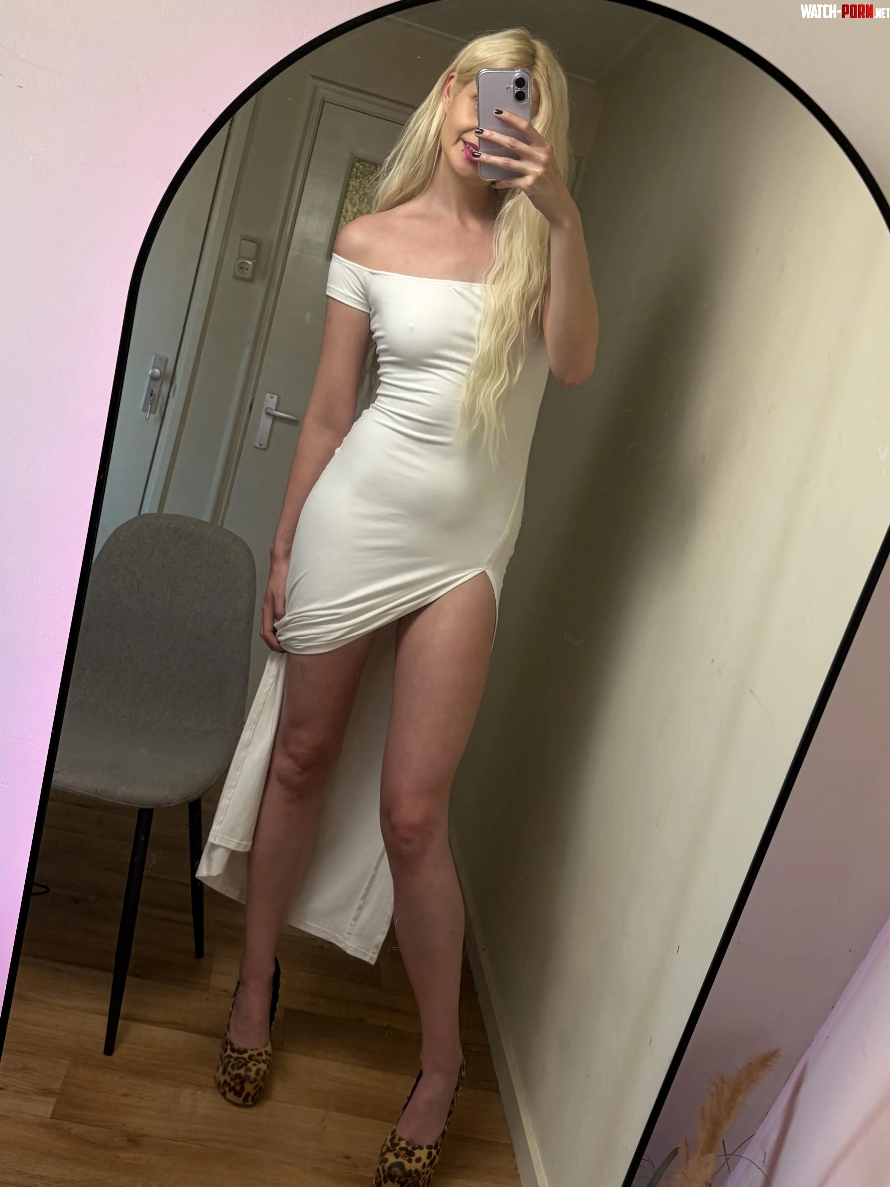 Leggy blonde by LanaPeaches__