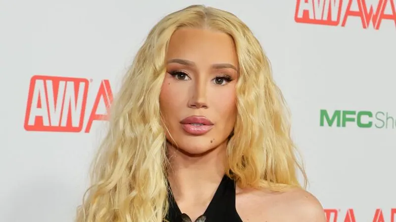 Thumbnail HipHop Sensation: Iggy Azalea by Old-Bear-5275