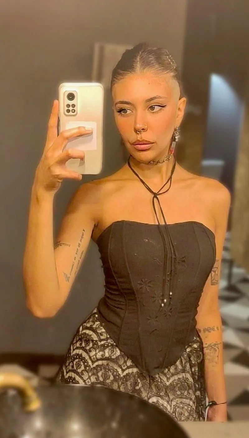 Thumbnail Redefining Elegance: Your Classy Goth Girl | Electronic_Event3