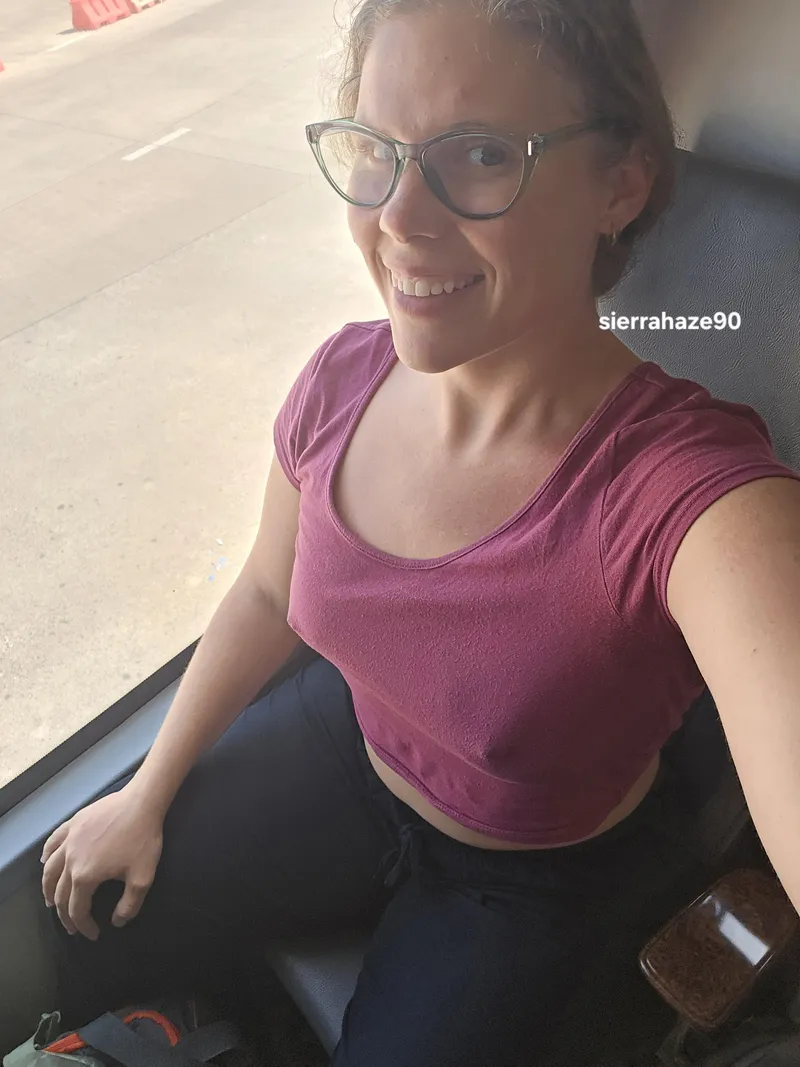 Thumbnail Braless Elegance: sierrahaze90's Style Inspiration