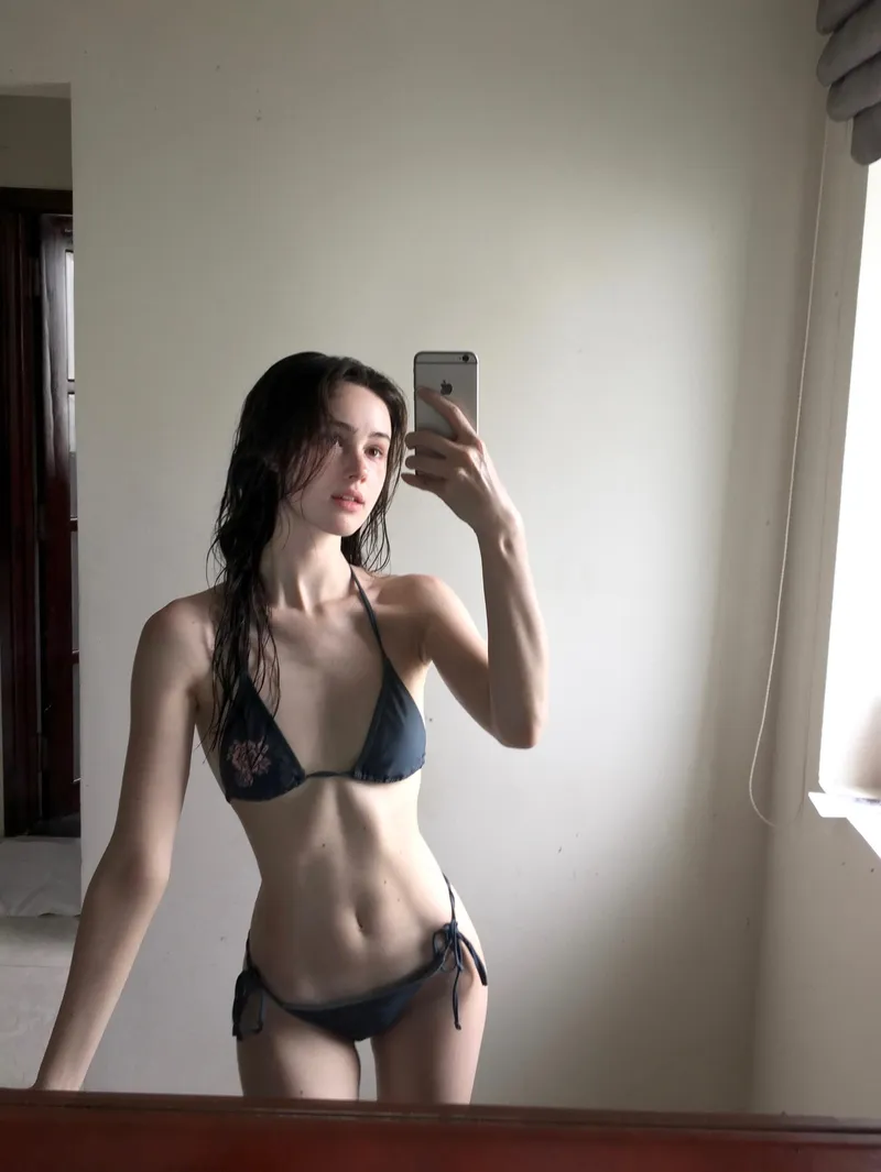 Thumbnail RatScorpion_69's Bikini Update: Dive into the Dark Gray Shadows