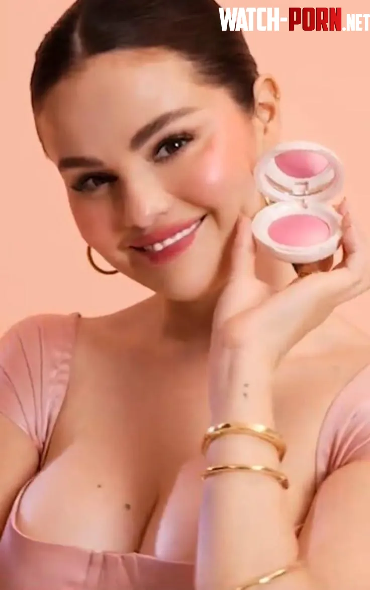 Selena Gomez by InfamousAstronaut592