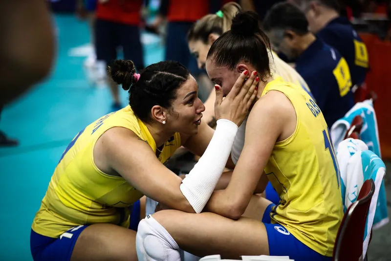 Thumbnail Gabriela Guimarães (right): Exploring Talent in VolleyballGirls by YongWeddle