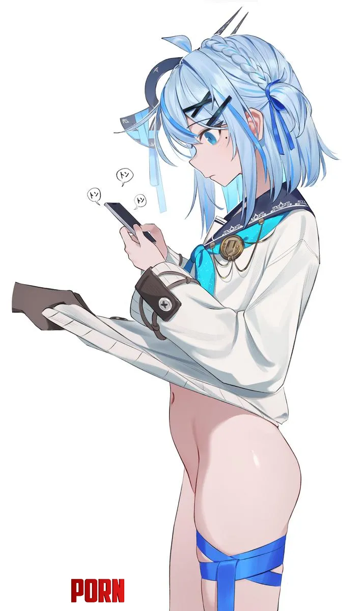 Too focused in phone to even realize (di le to) [original] by Traditional-Flight69