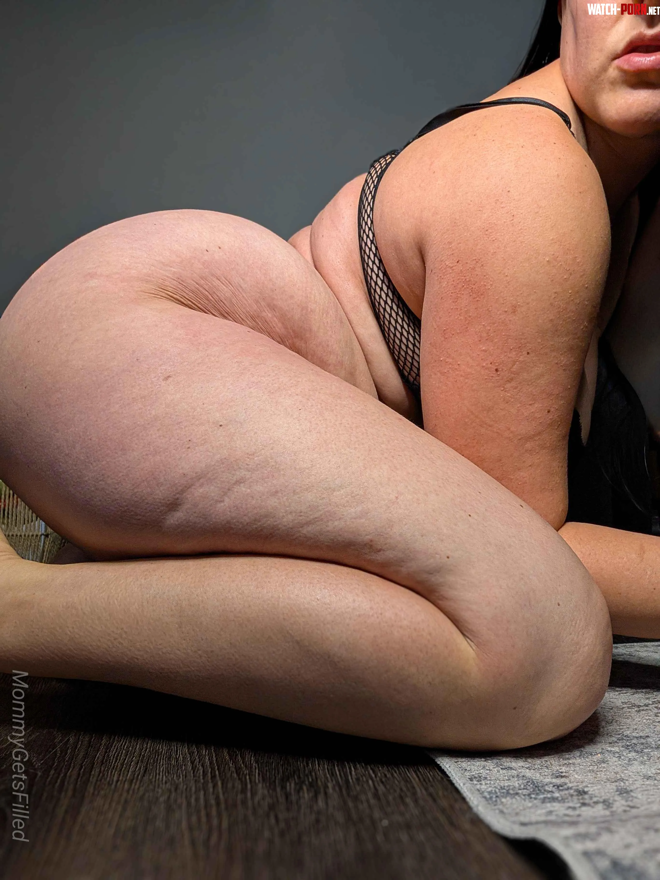 Every pound I gain goes right to my fat ass by MommyGetsFilled