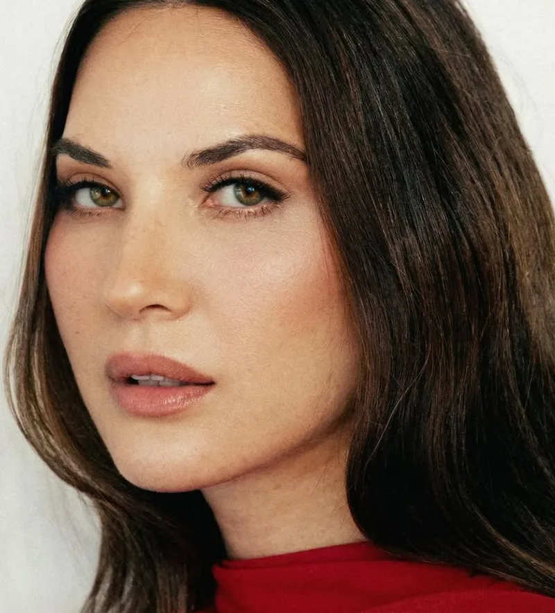 Thumbnail Olivia Munn: Beauty in Simplicity | BillyDaBrute