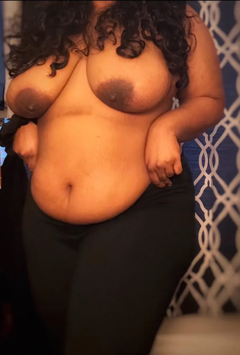 Thumbnail Curves and Confidence: BBW Beauty with whoremoanalimbalans