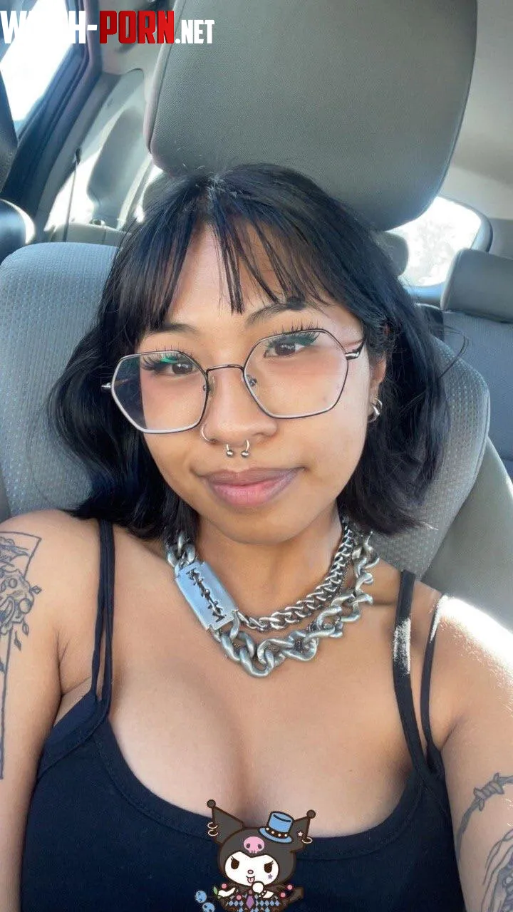 anyone down to receive a quick blowjob in the car ? by SavannahOnTop