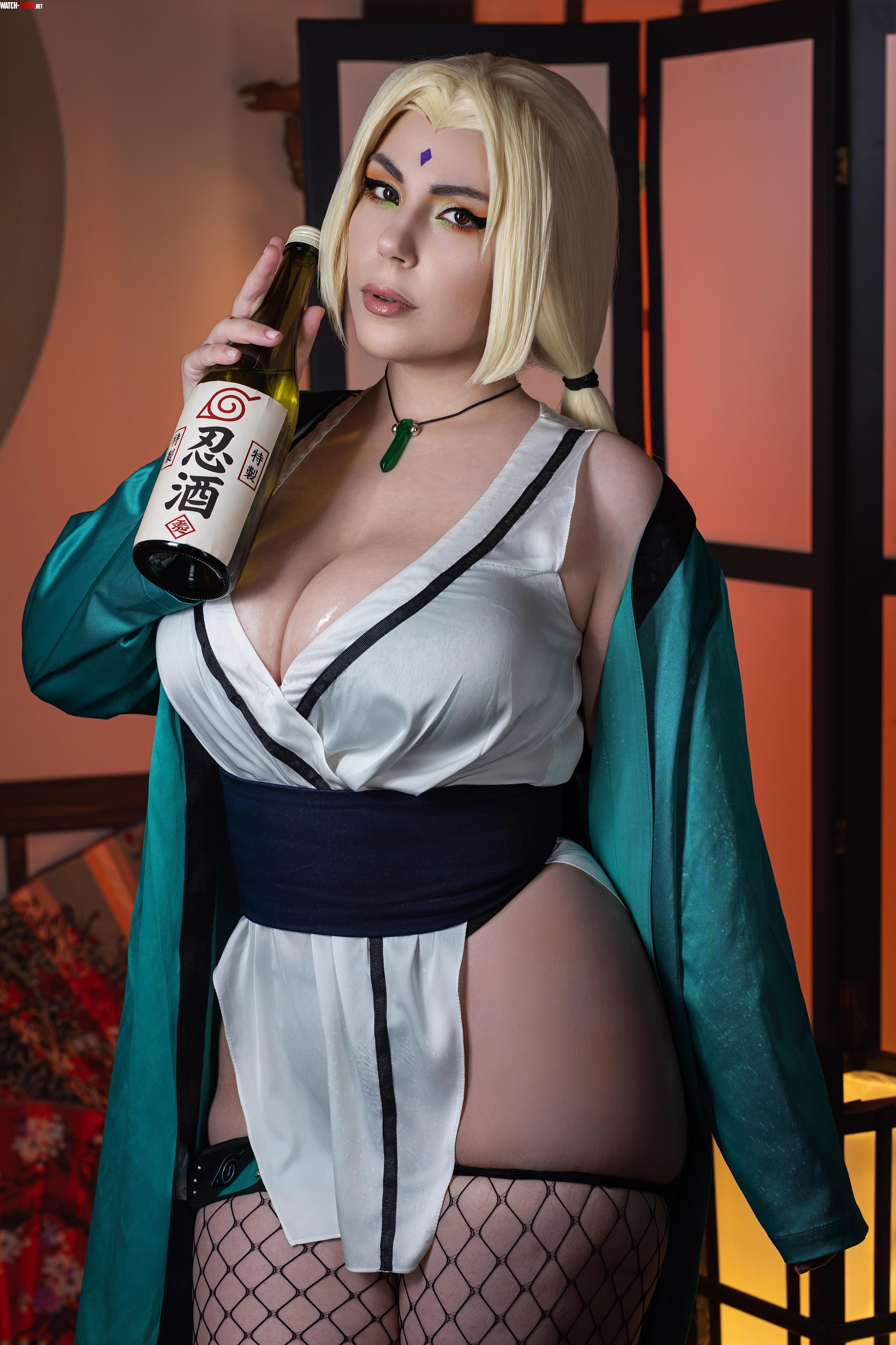 Tsunade from Naruto by Izma_cos by izmacat_spicy