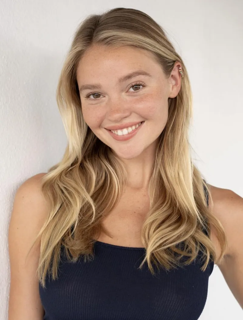 Thumbnail Marissa Long Radiates Beauty among PrettyGirls Gallery
