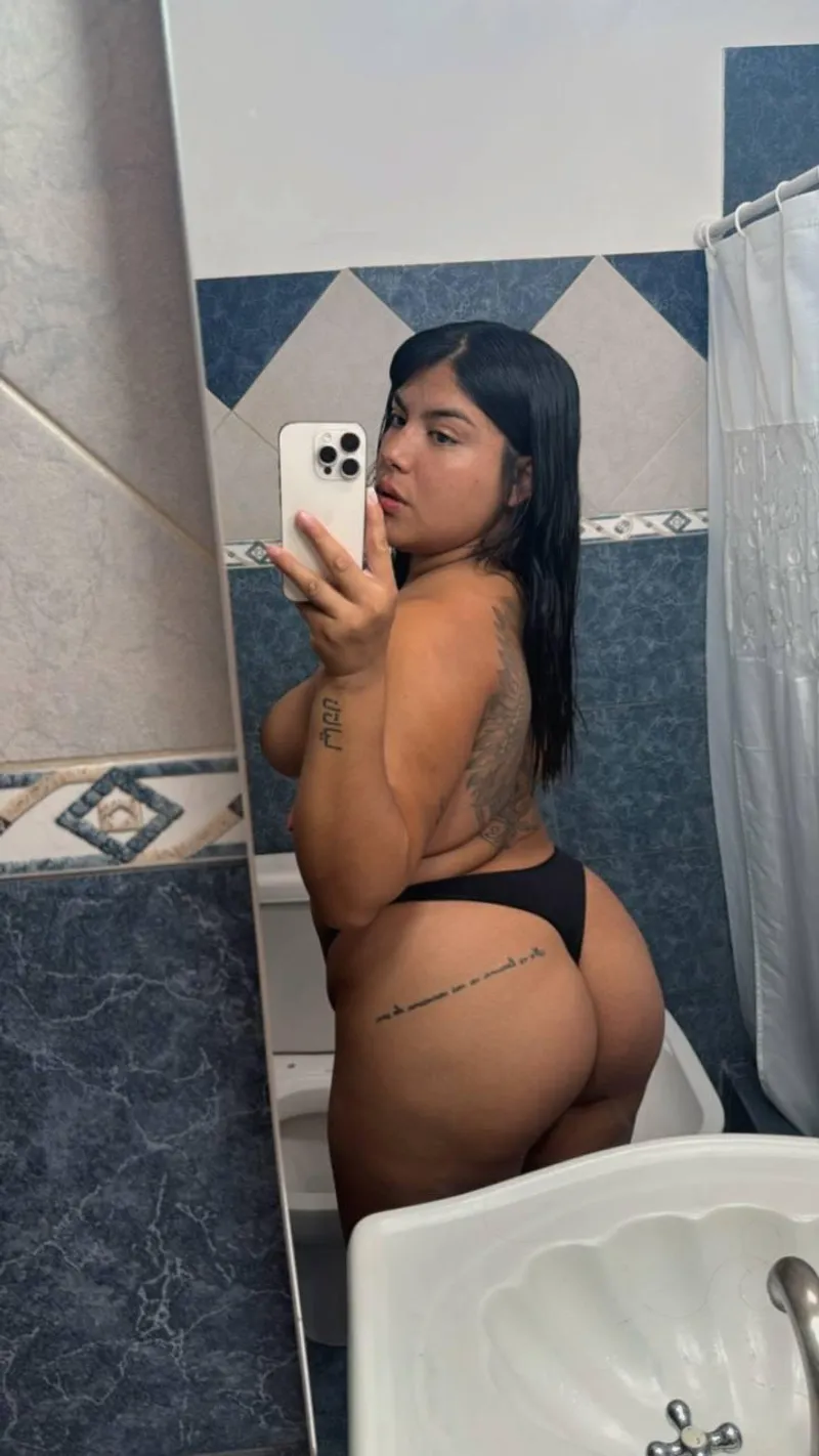 Thumbnail Saturday Selfie Love from MainProfessional4994 in MirrorSelfie Category