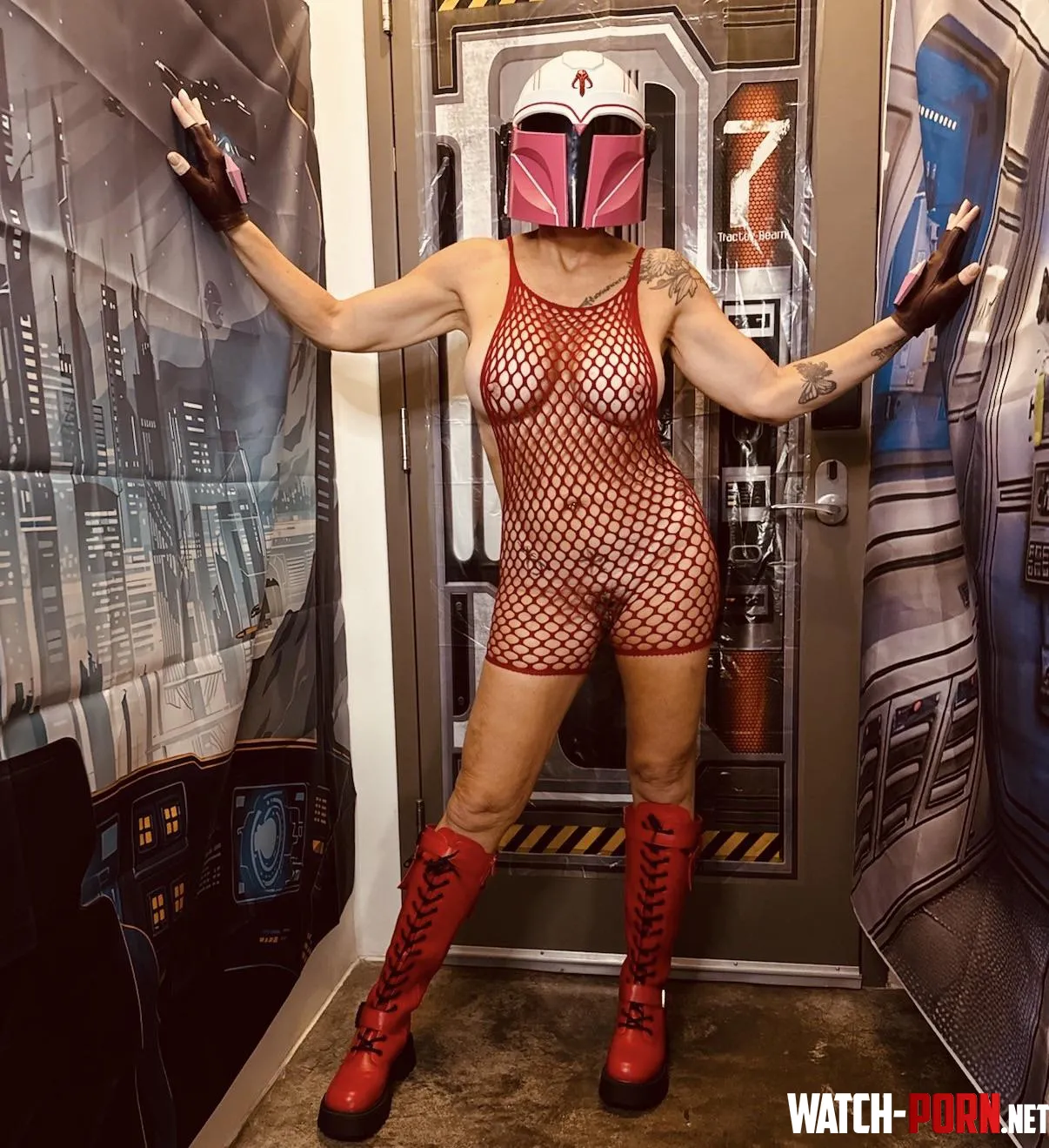 Fishnet Mando (AliraRook) by AliraRook