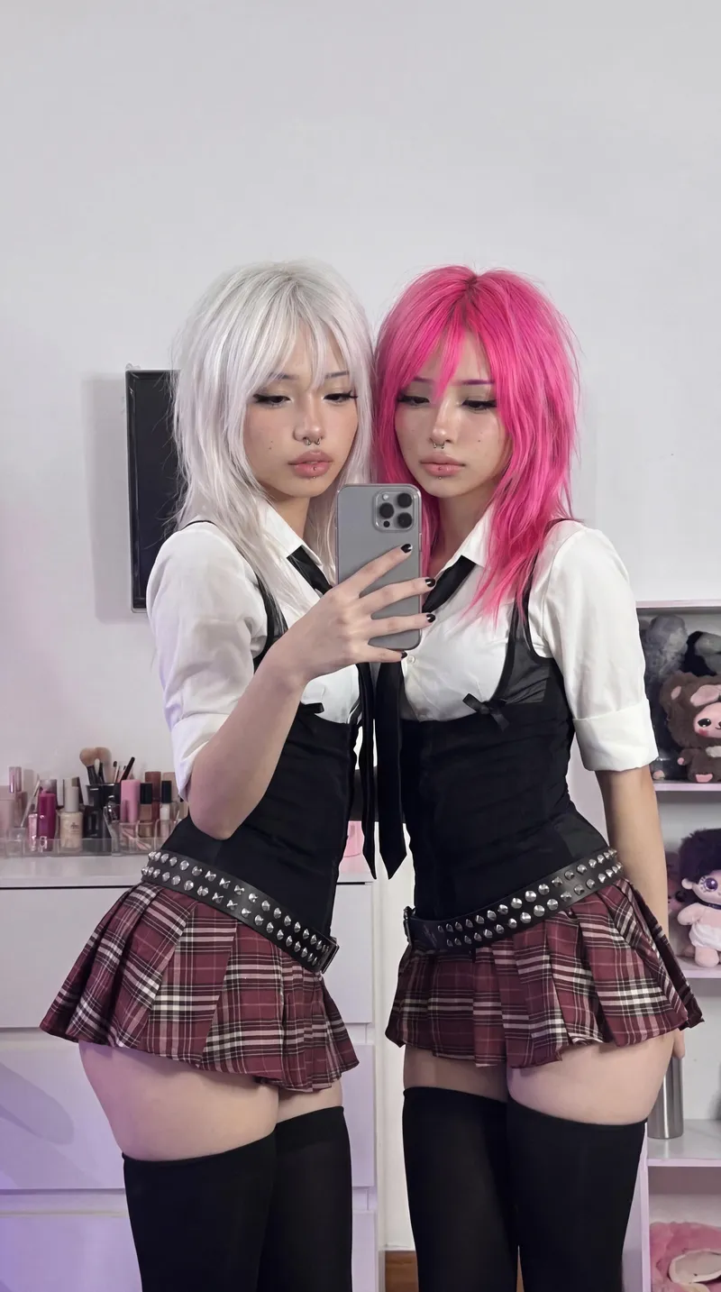 Thumbnail yukixyamitwins: Sharing Everything, including Cum | TwinGirls