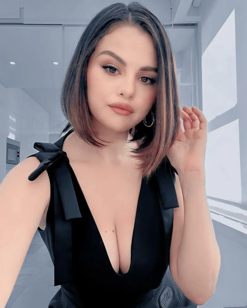 Thumbnail Exploring the World of Selena Gomez | InfamousAstronaut592 | CelebsGW