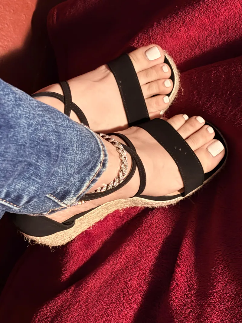 Thumbnail The Cutest in Heels: Explore These Feet! | rvstvbxtch420