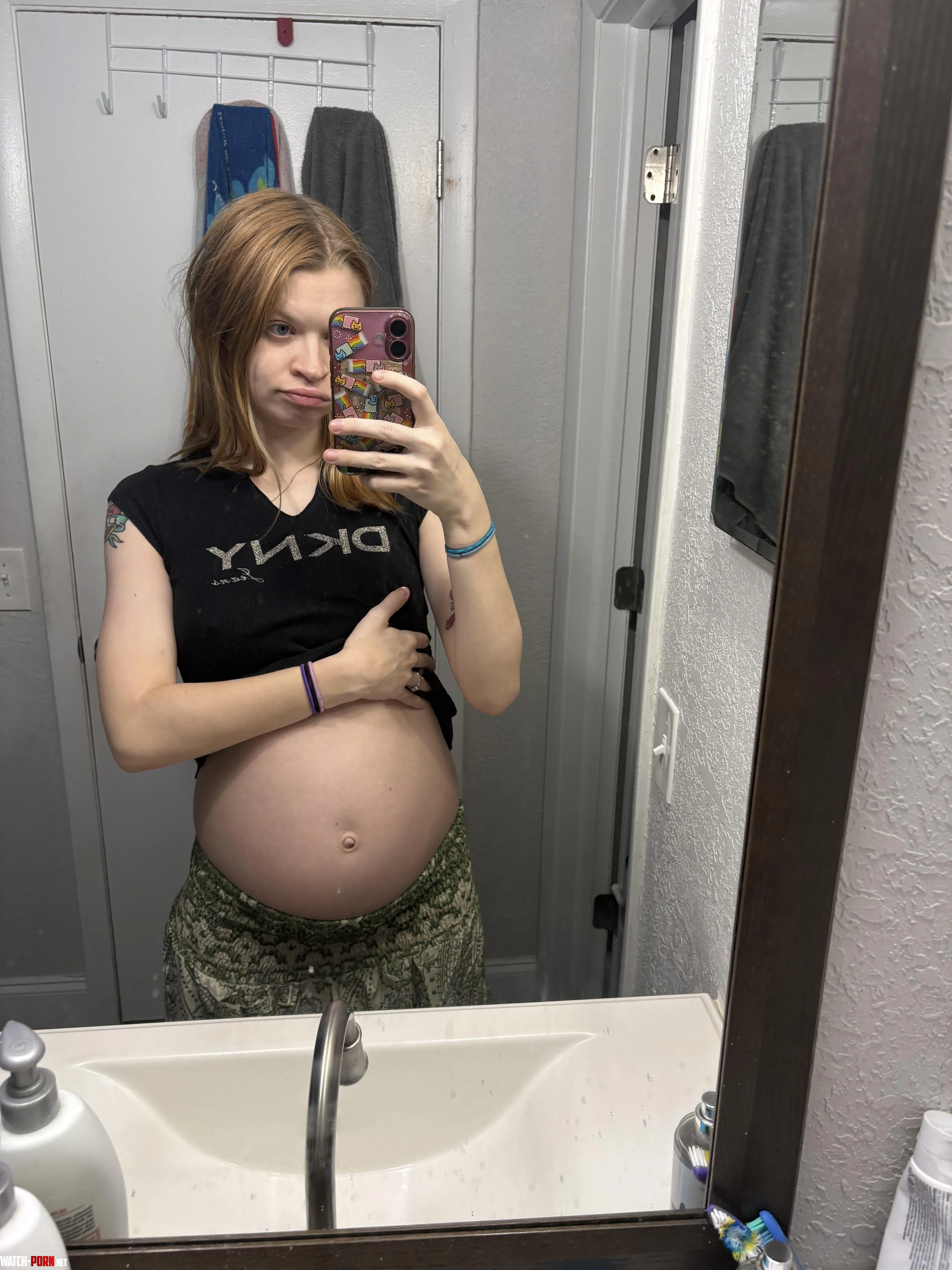 25 weeks pregnant. Life is getting DIFFICULT by regularslut