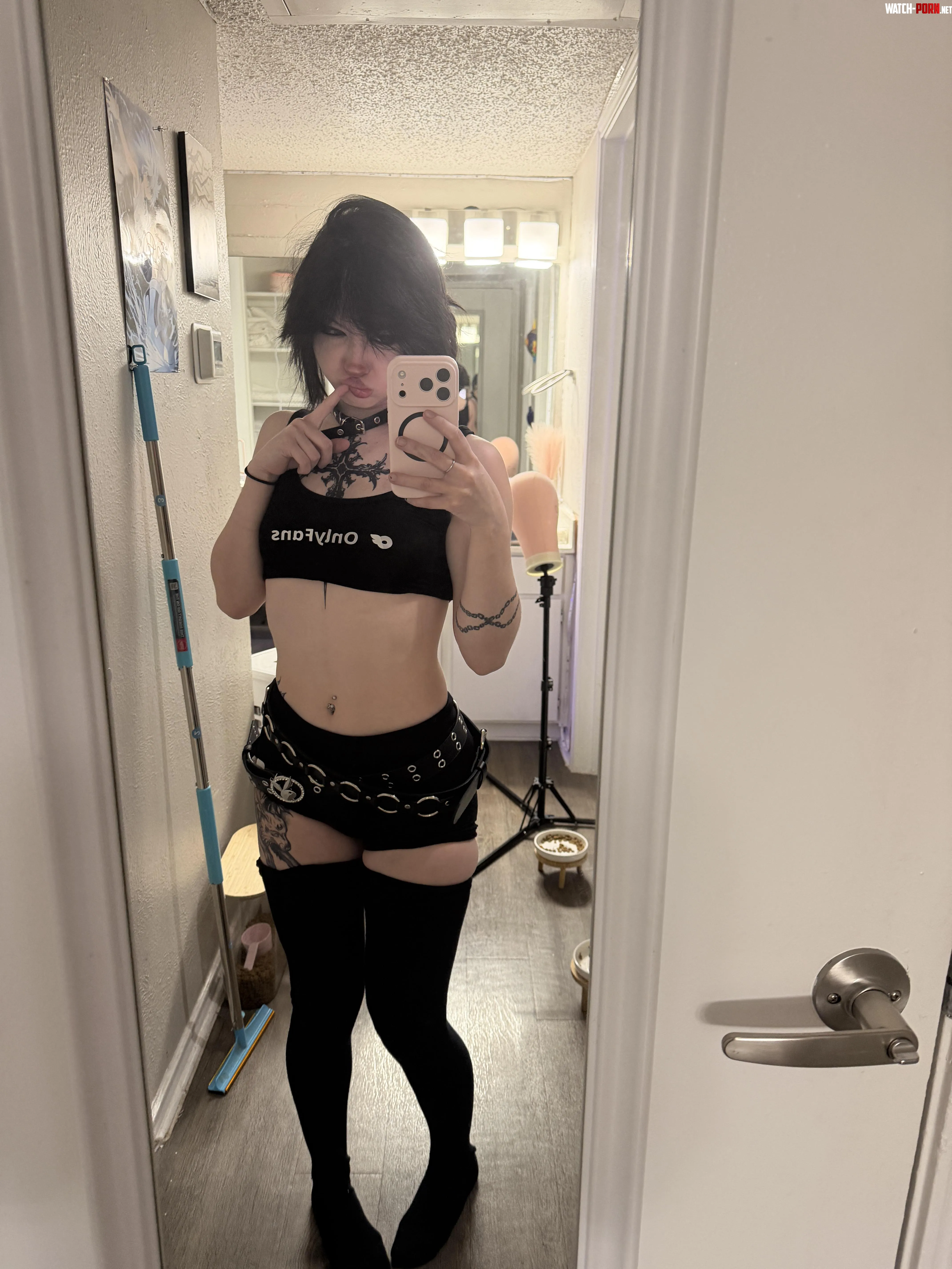 tiny little goth whore <3 by nocturnevixenxo