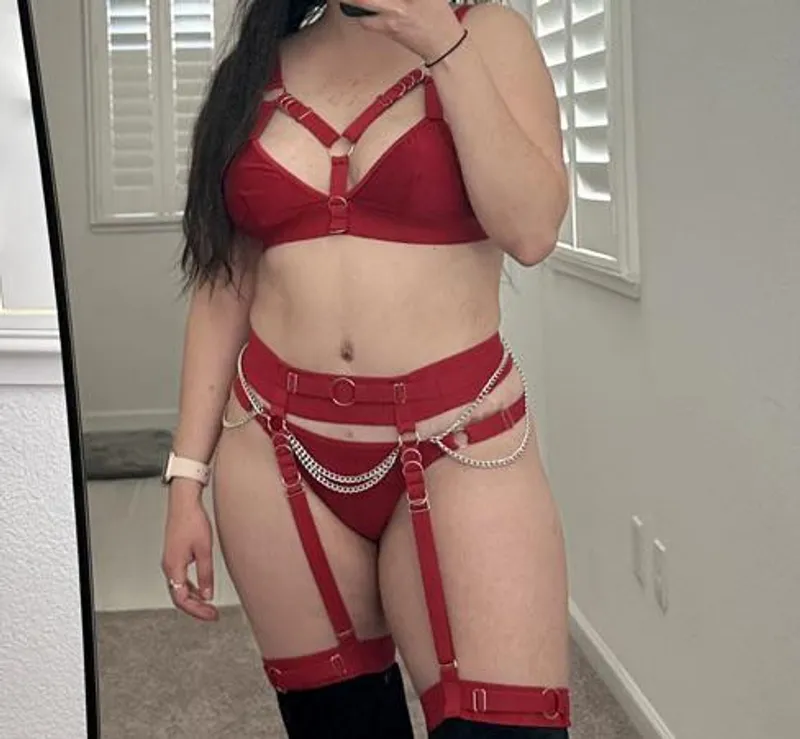 Thumbnail PrettyAndUnavailable: Red Lingerie for Confident Women