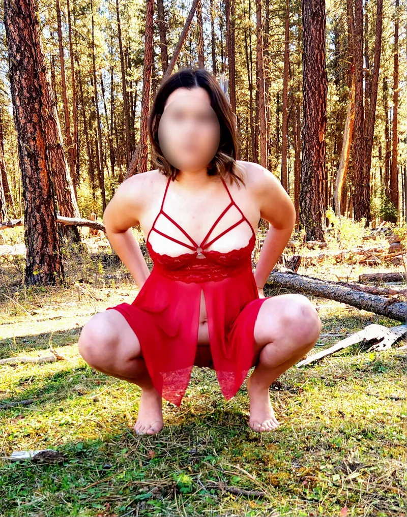 Thumbnail Cowboylife18 Wishes You a Great Weekend in Red Lingerie