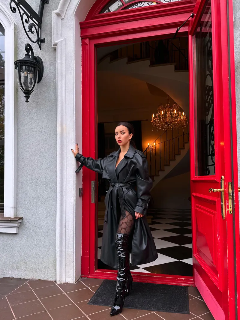 Thumbnail Seductive Secrets Under Leather | s_mistress
