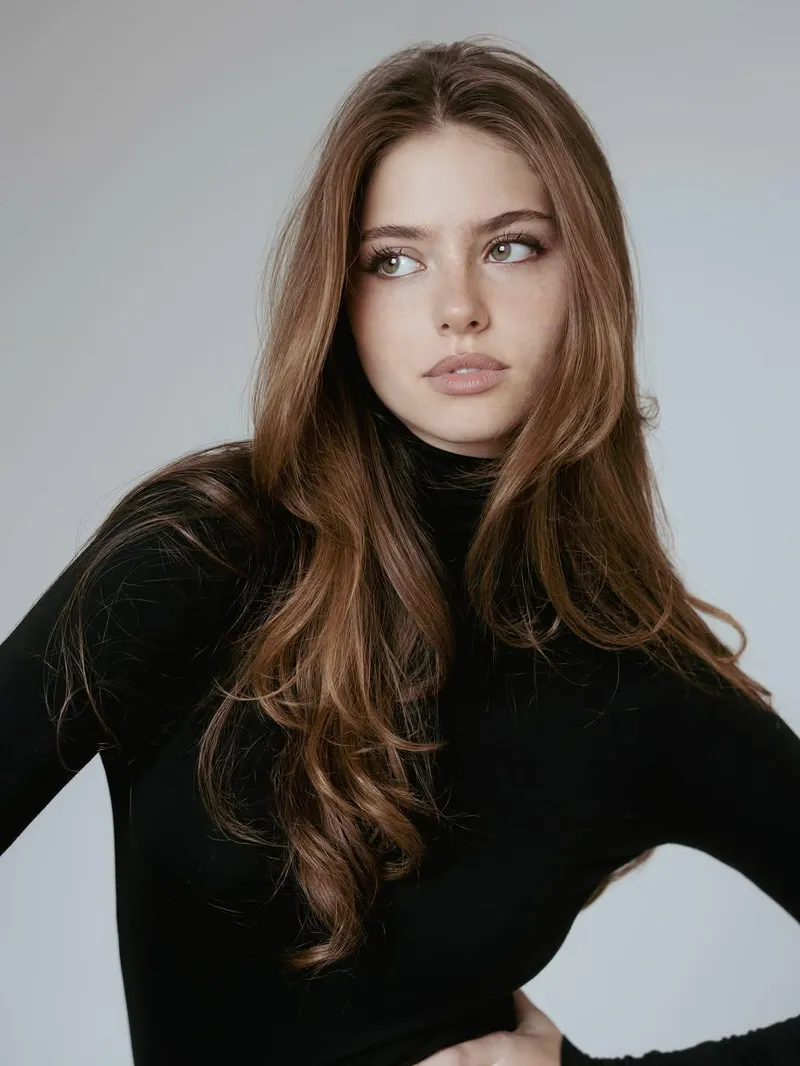 Thumbnail Discovering Lucia Ferrato: A Stunning Profile by Tsukyoni