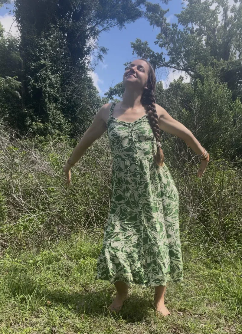 Thumbnail Lothlori13's Pre-Chicken Feed Photosynthesis in the Country | countrygirls