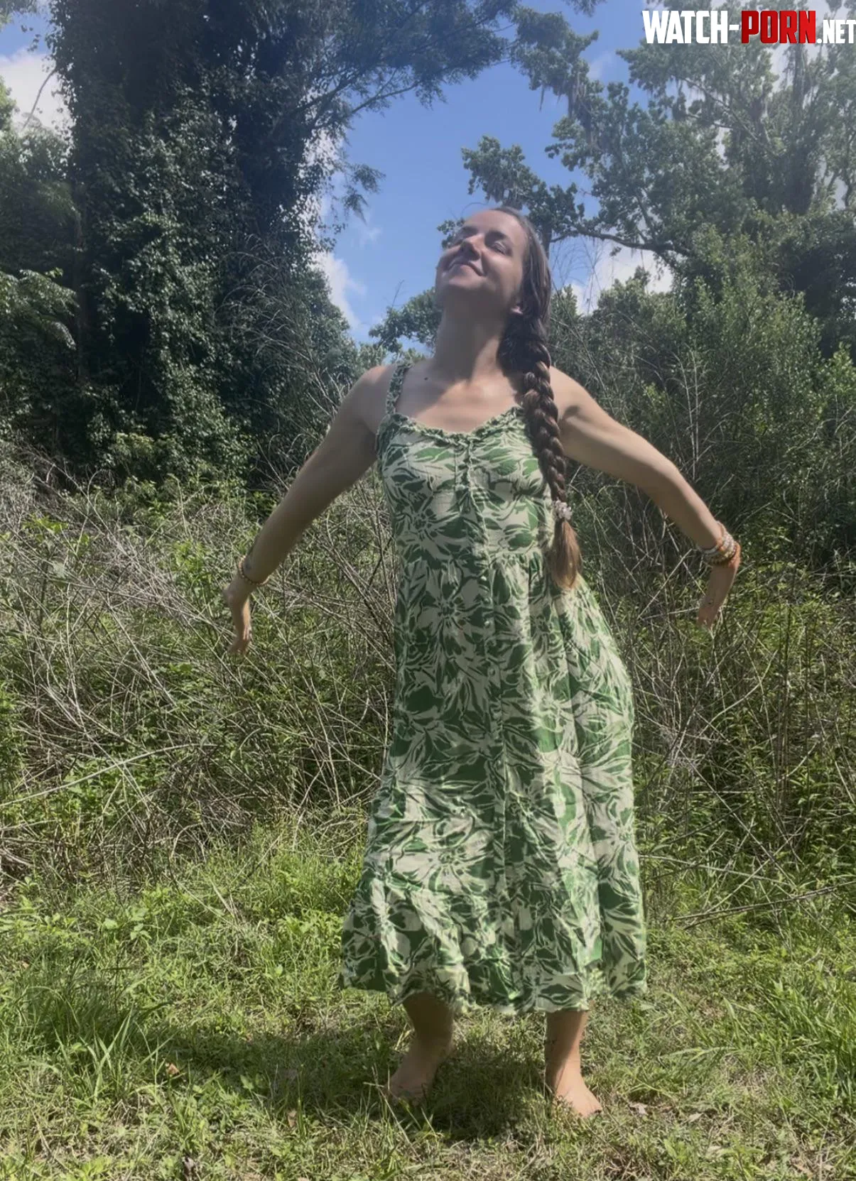 Photosynthesizing a bit before I’m off to feed the chickens by Lothlori13