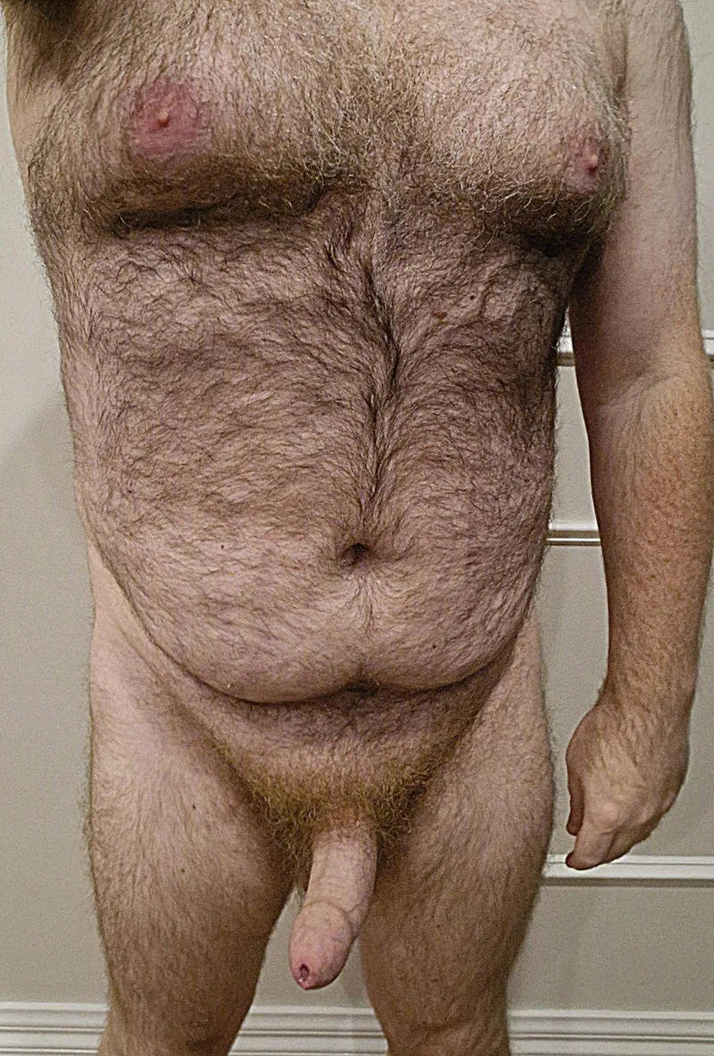 Thumbnail daddybinudist's Hairy Stroking Aussie Dad