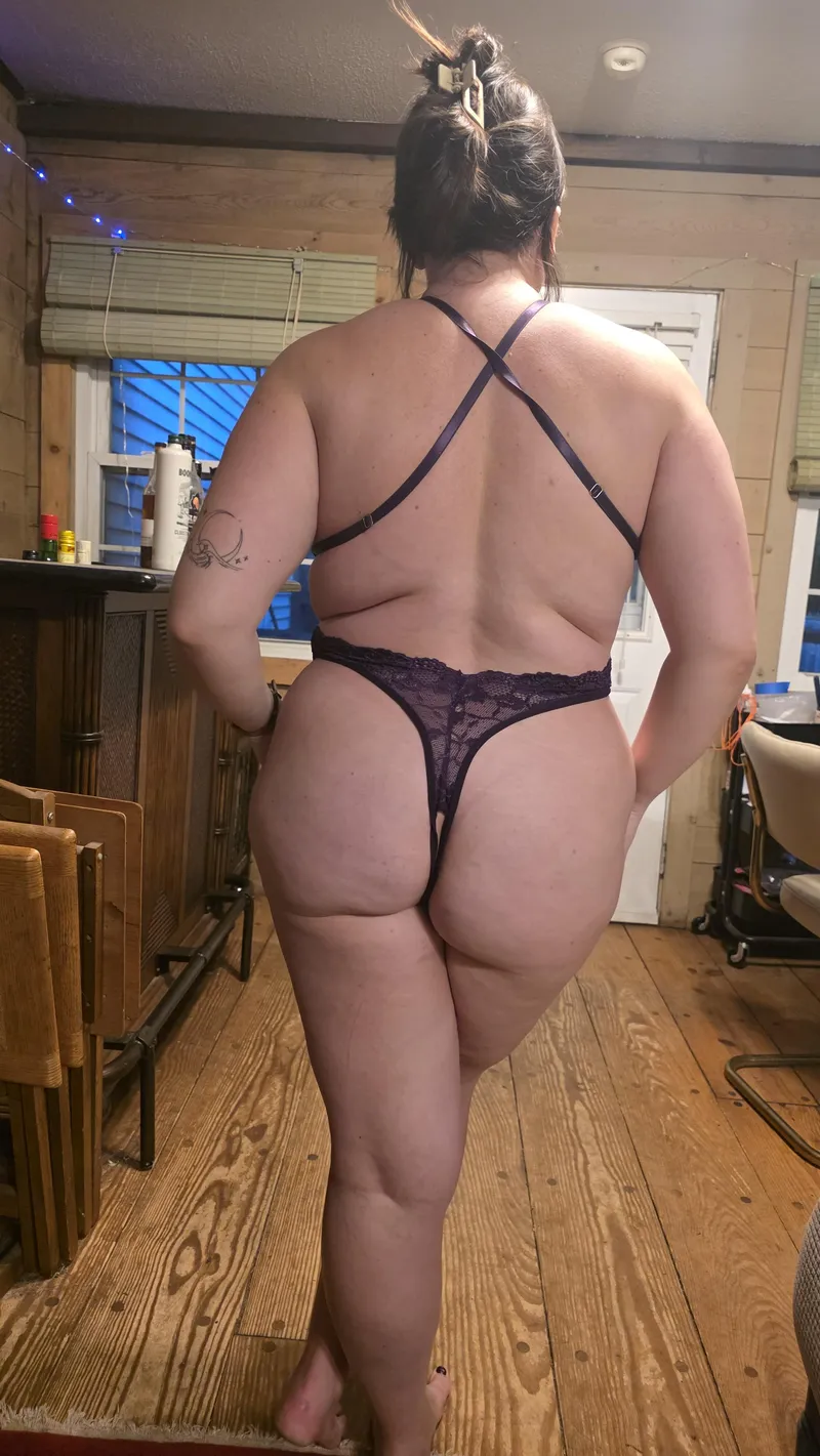 Thumbnail Delicious Booty: ViolettBelle's Tempting Offer in slightlychubby