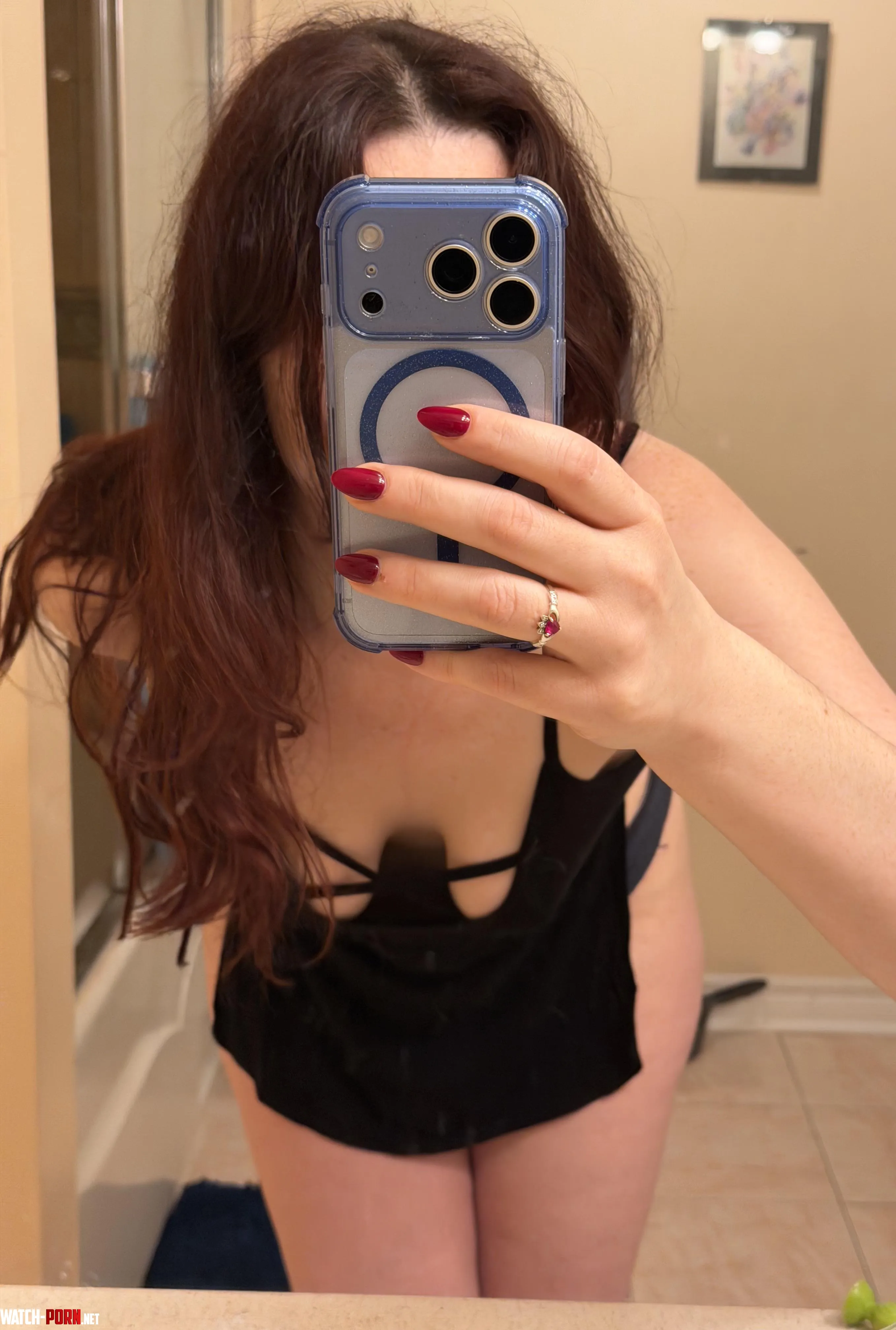 I’ve been told red is my colour, do you agree? by hiscanadianprincesss