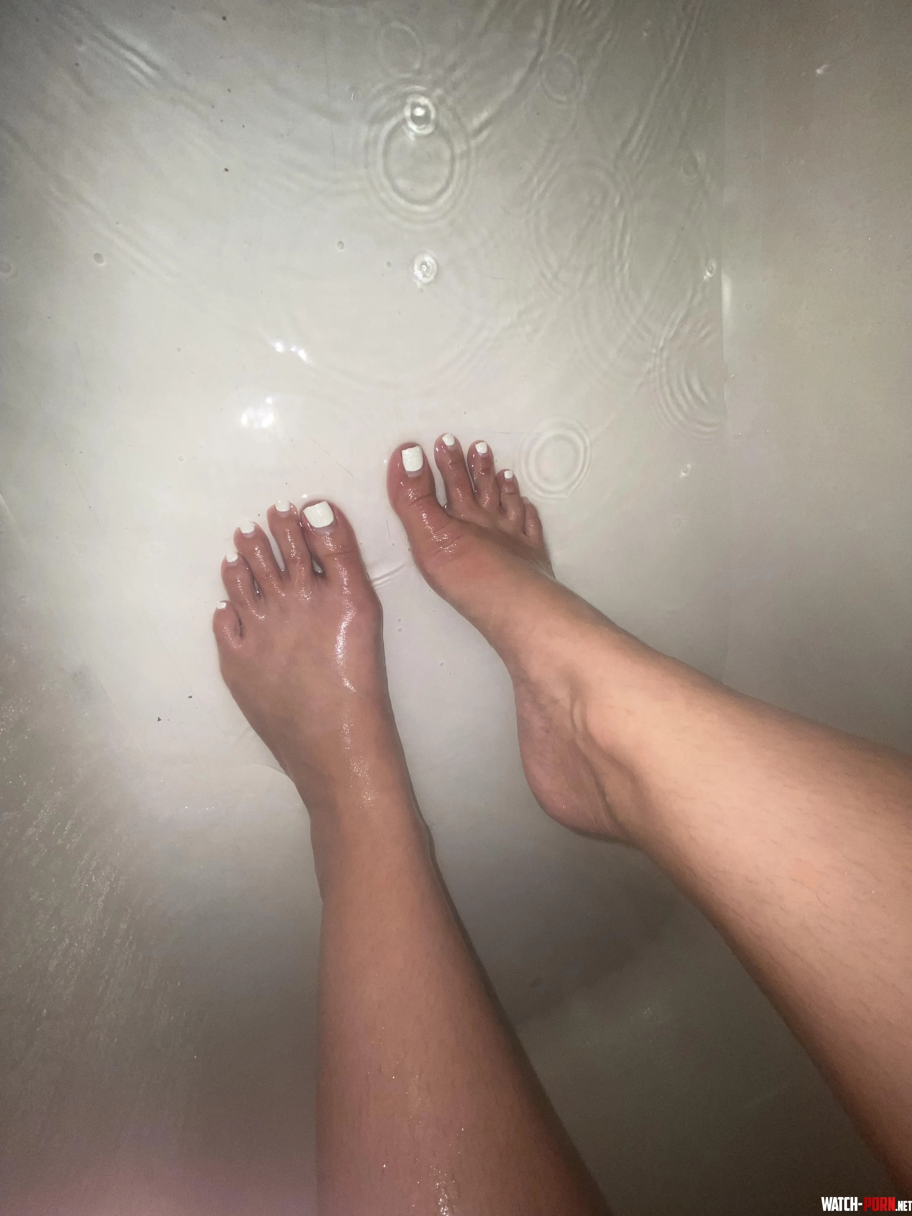 Clean feet (oc) by sky_lar_95