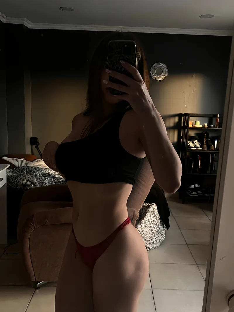 Thumbnail ArcMimosa's Tease: Black Top and a Lil Provocation