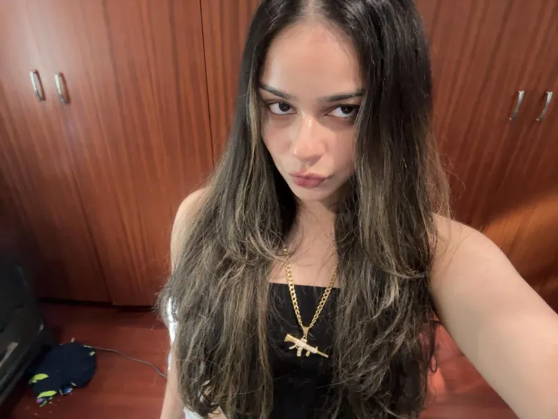 Thumbnail Explore the World of Brunettes with yasminblakee
