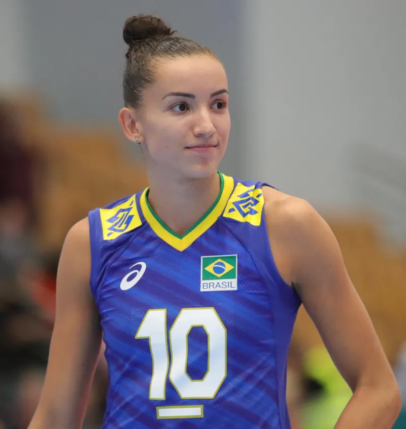 Thumbnail Gabriela Guimarães: A Volleyball Star by YongWeddle