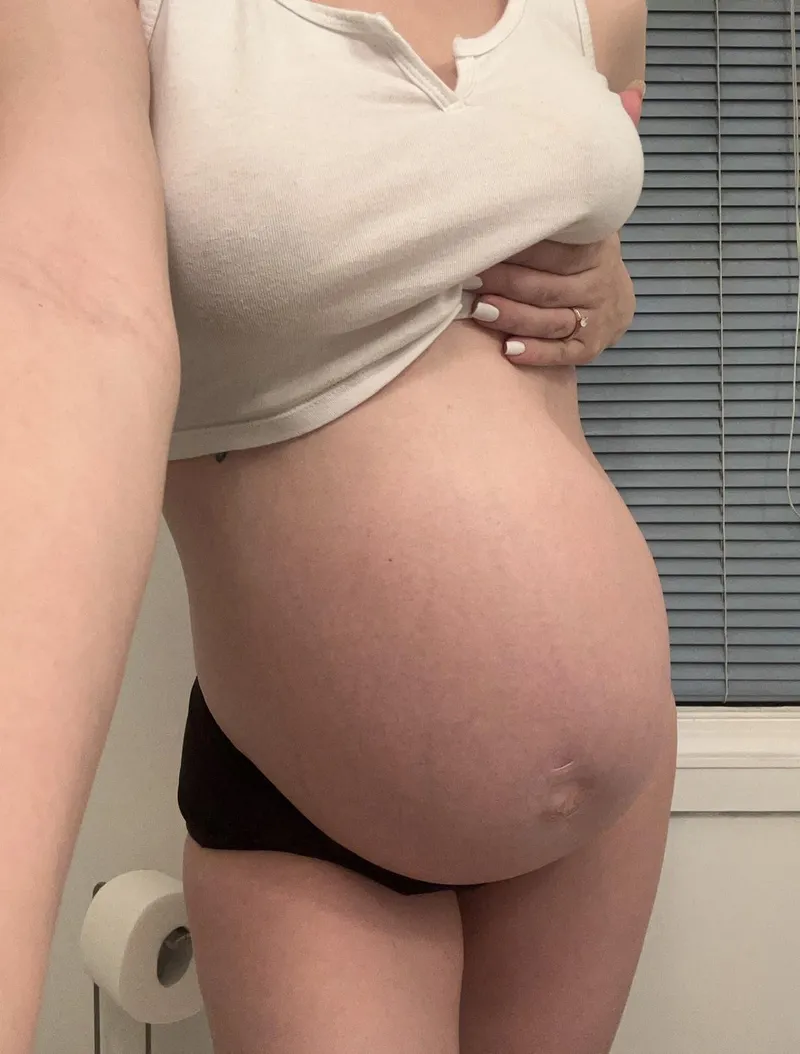 Thumbnail Tiny to Bump Growth: A Petite Pregnancy Tale | DenverReign