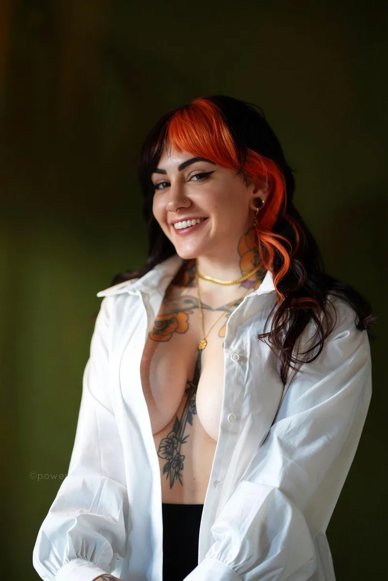 Thumbnail dualidean0fman's Sensual Style: Curvy Girl in Bralette and Shorts