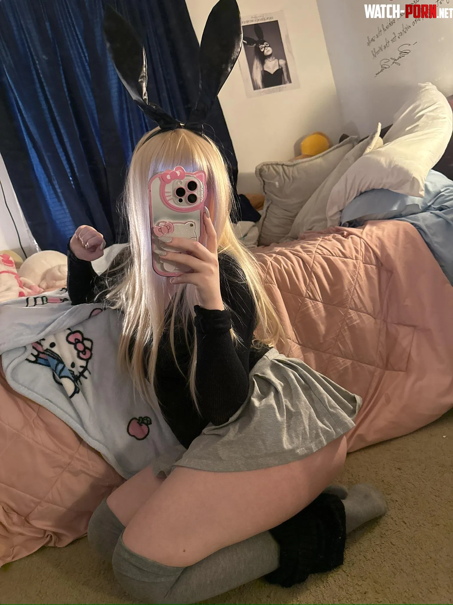 the only burrow i want is under ur sheets :3 by petiteschoolgirlxo