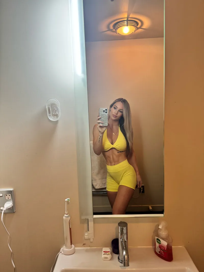 Thumbnail Confessions of a Fit and Addictive Personality by WildReigner | fbb_NSFW