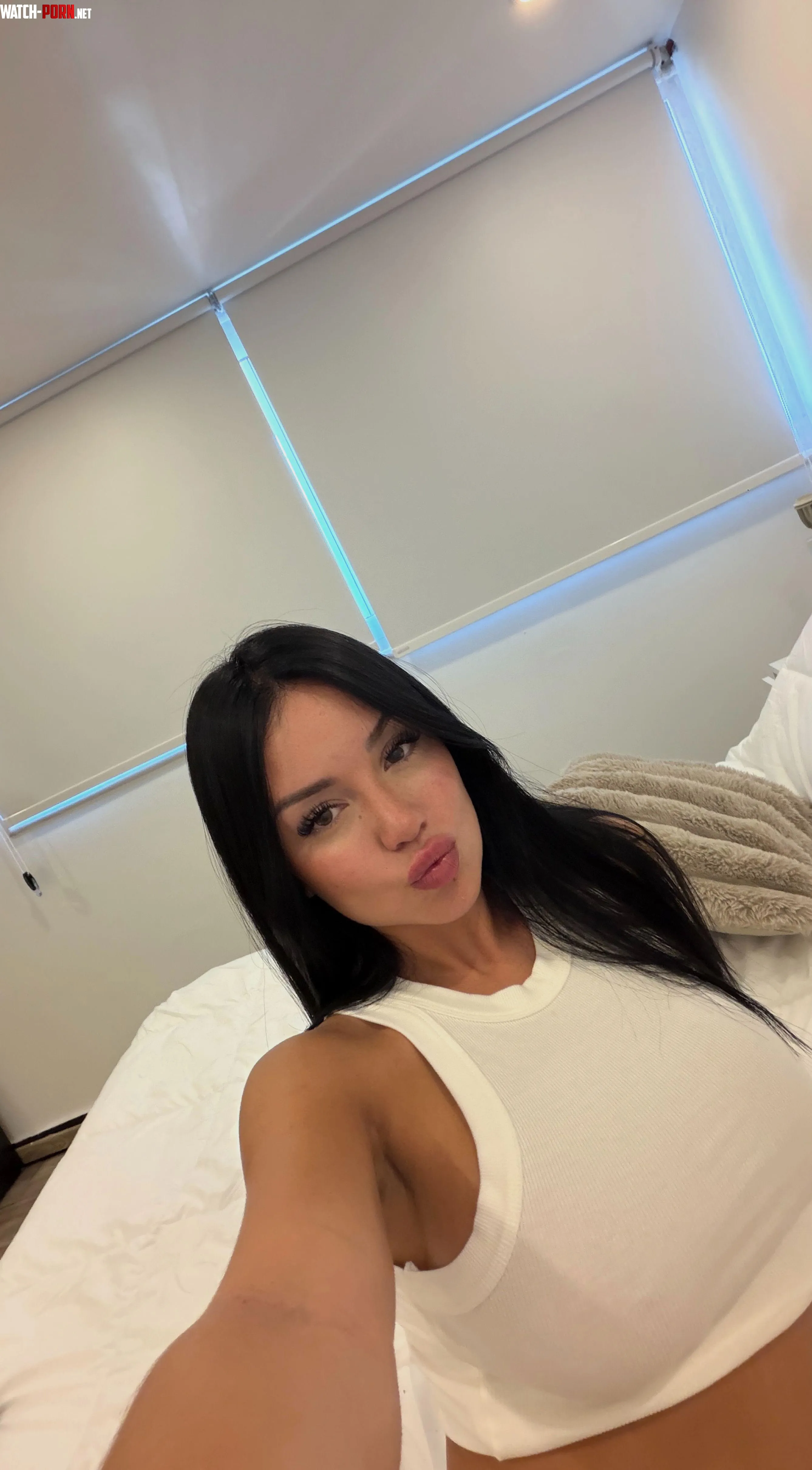 honestly my favorite pose by SereneSorceressx